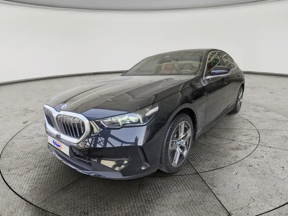 BMW 5 Series 520i 2024 