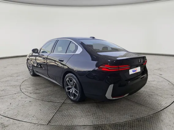BMW 5 Series 520i 2024 