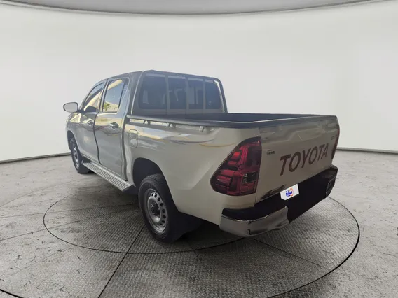 Toyota Hilux Double Cab 2025 دبل
