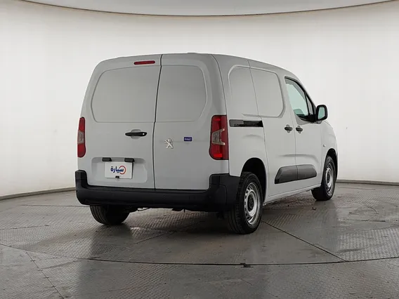 بيجو بارتنر Short van 2023 