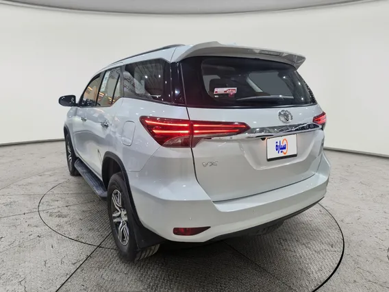 Toyota Fortuner VX 2023 دبل