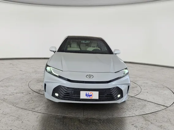 Toyota Camry  LE HEV 2025 