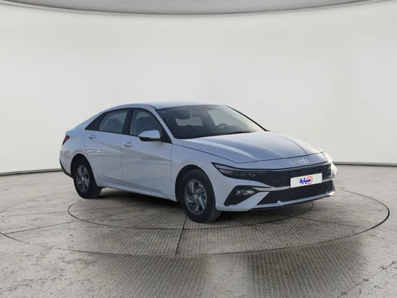 Hyundai Elantra Smart 2024 