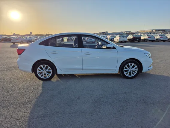 MG 5 STD 2025 