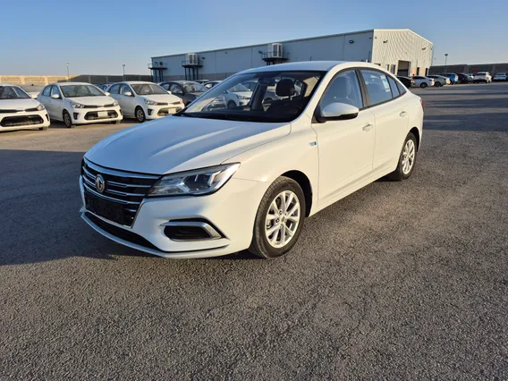MG 5 STD 2025 