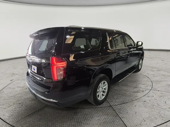 Chevrolet Suburban LS 2024 