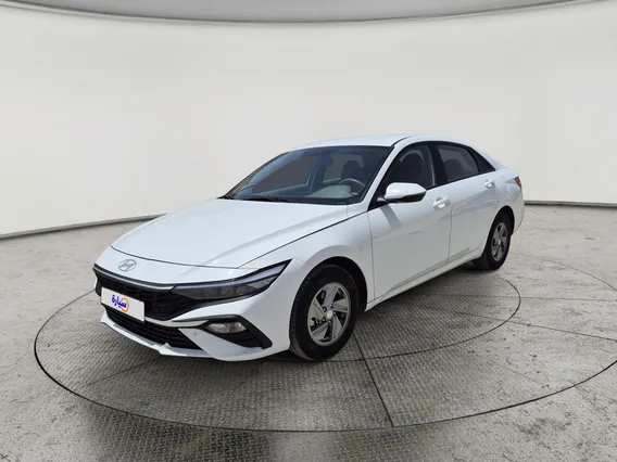 Hyundai Elantra Smart 2024 