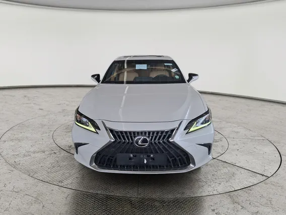 Lexus ES 300 H 2023 