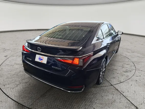 Lexus ES 300 H 2023 