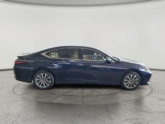 Lexus ES 300 H 2023 