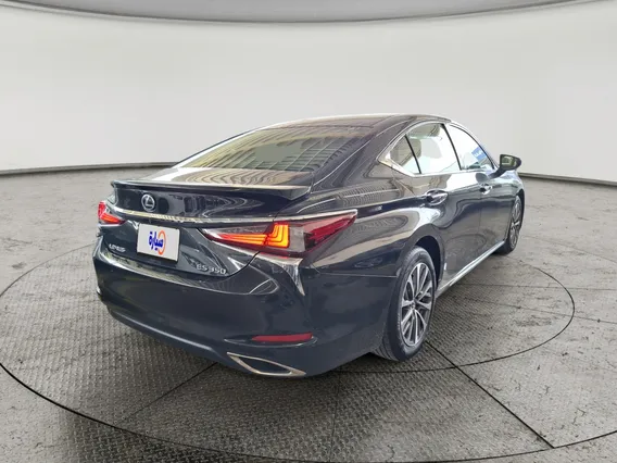 Lexus ES 350 2024 