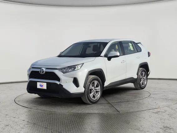 Toyota RAV4 LE 2024 
