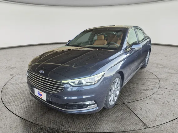 Ford Taurus Titanium 2022 