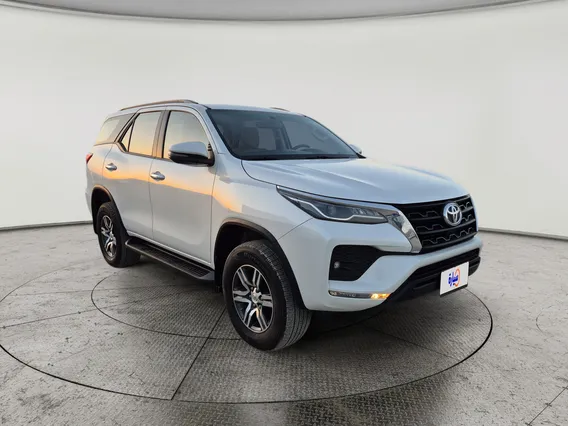 Toyota Fortuner VX 2023 دبل