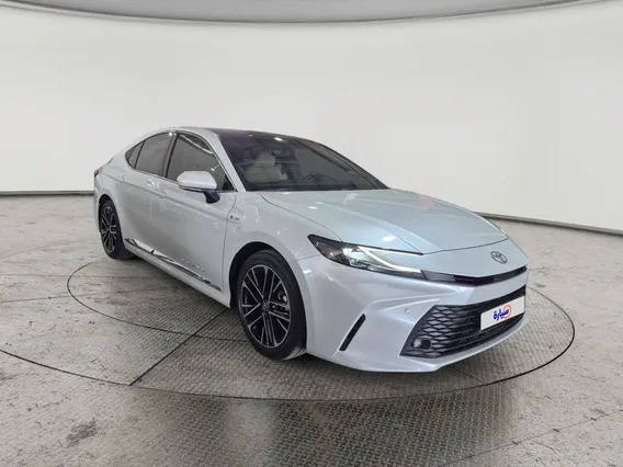 Toyota Camry  LE HEV 2025 