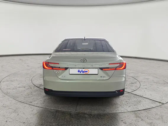 Toyota Camry  LE HEV 2025 