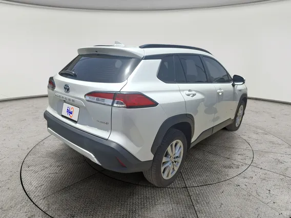 Toyota Corolla Cross XLE HEV 2024 