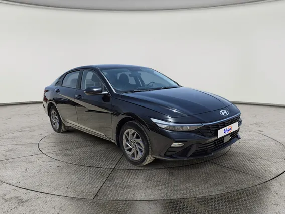 Hyundai Elantra Smart 2025 