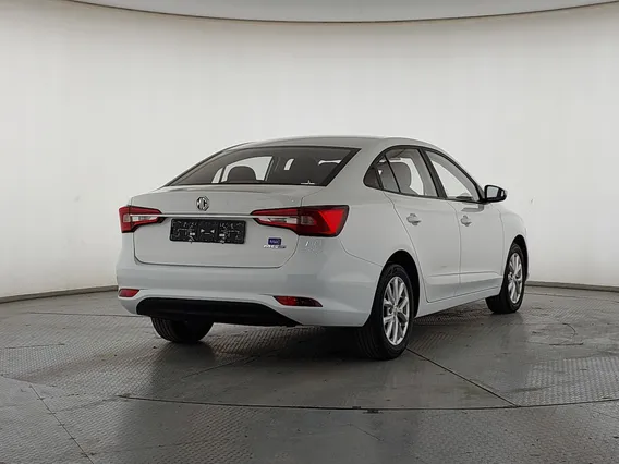 MG 5 STD 2025 
