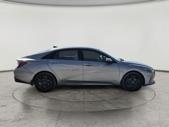 Hyundai Elantra Smart 2023 