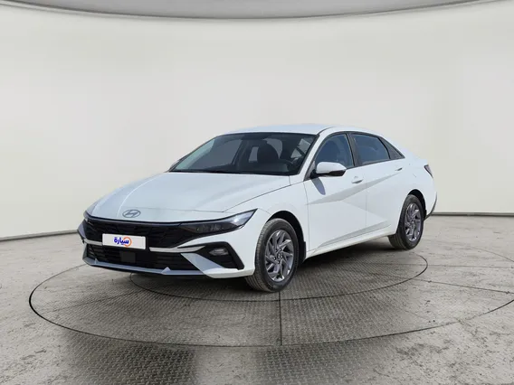 Hyundai Elantra Smart 2025 