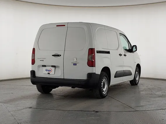 بيجو بارتنر Short van 2021 