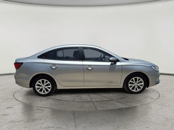 MG 5 STD 2025 