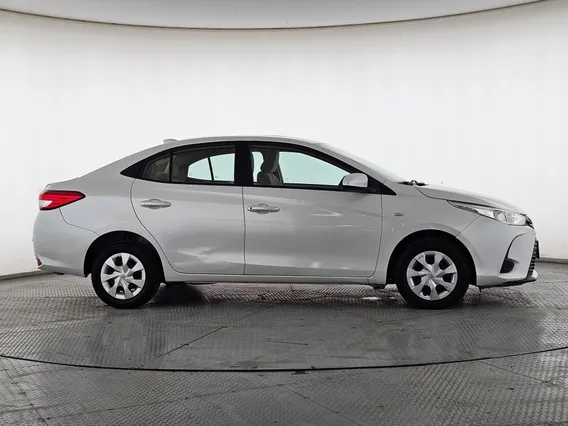 Toyota Yaris  Y 2022 