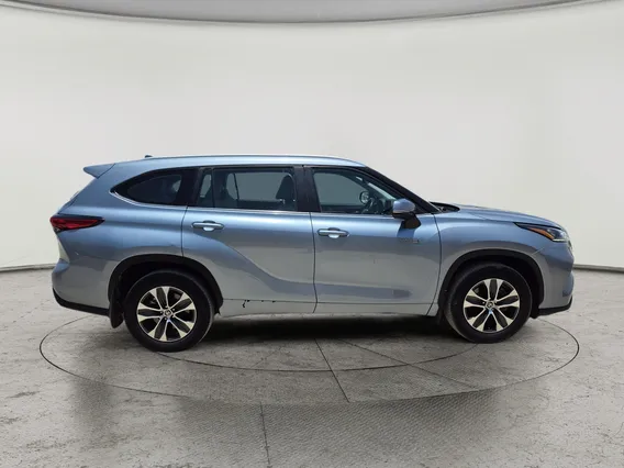 Toyota Highlander GLE 2023 