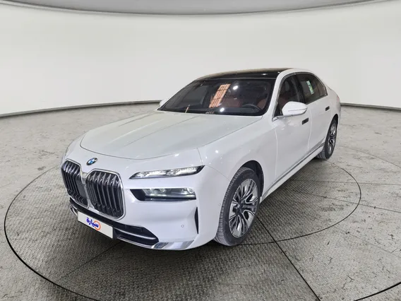 بي ام دبليو الفئة السابعة 735i 2024 