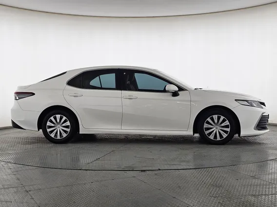 Toyota Camry  LE 2022 