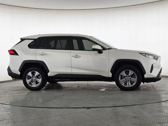 Toyota RAV4 LE 2022 