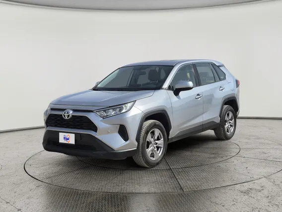 Toyota RAV4 LE 2024 