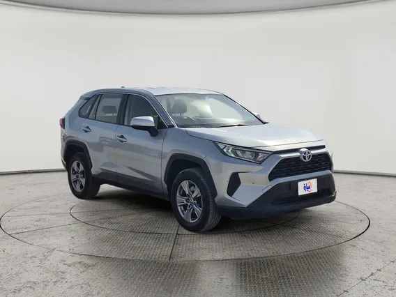 Toyota RAV4 LE 2024 