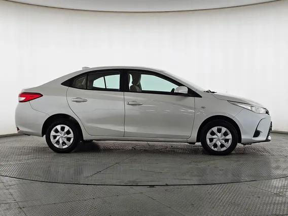 Toyota Yaris  Y 2022 