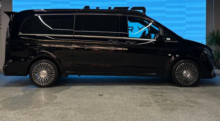 Mercedes V300  2025 