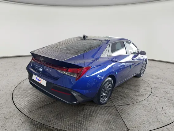 Hyundai Elantra Smart 2024 