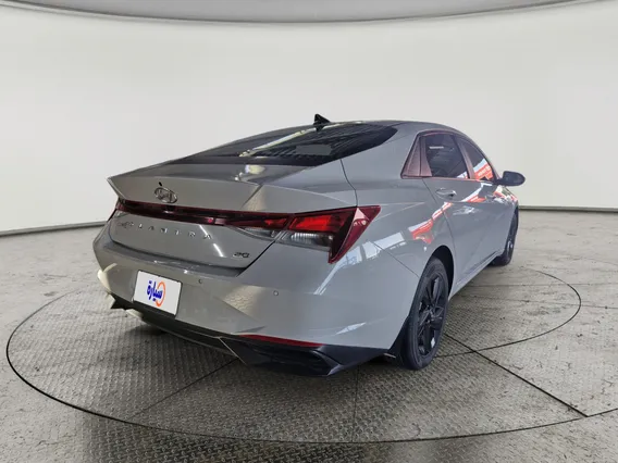 Hyundai Elantra Smart 2023 