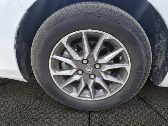 Toyota Yaris  Y 2023 