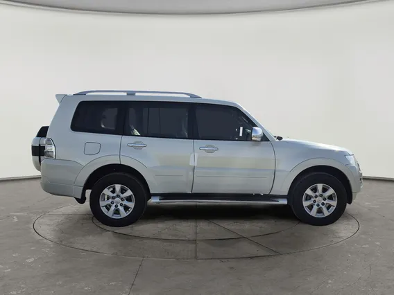 ميتسوبيشي باجيرو GLS 5Doors 2022 دبل