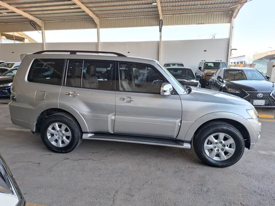 Mitsubishi Pajero GLS 5Doors 2021 دبل