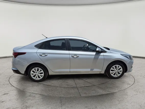Hyundai Accent Smart 2023 