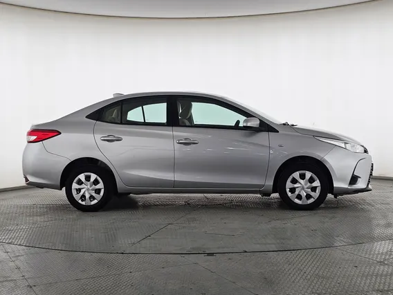 Toyota Yaris  Y 2022 