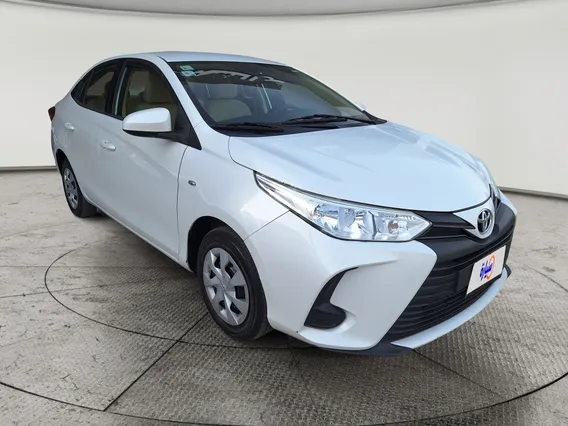 Toyota Yaris  Y 2022 