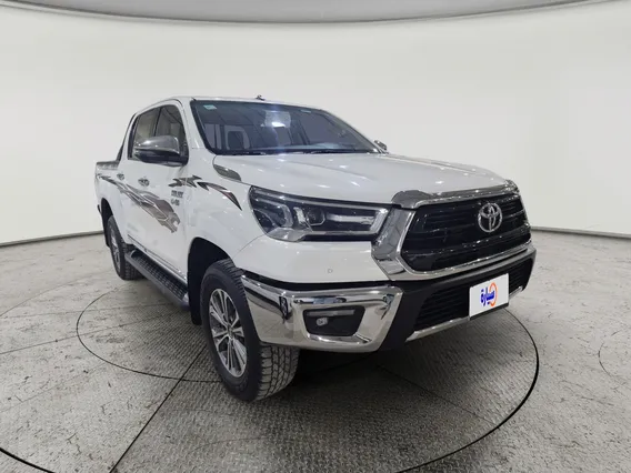 Toyota Hilux SGLX 4X4 AT DSL 2023 دبل