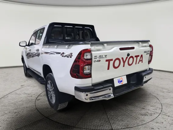 Toyota Hilux SGLX 4X4 AT DSL 2023 دبل