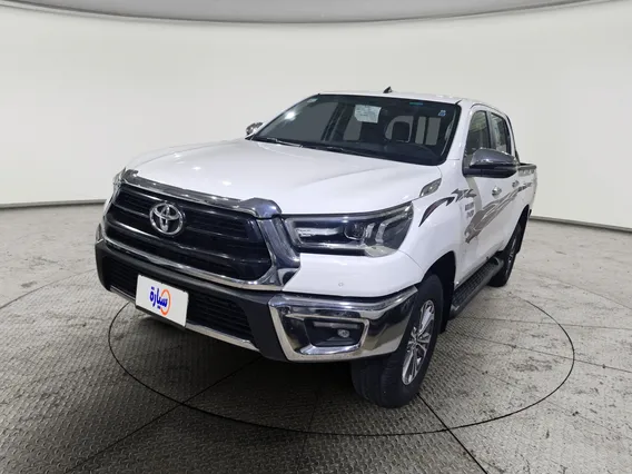 Toyota Hilux SGLX 4X4 AT DSL 2023 دبل