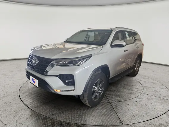 Toyota Fortuner VX 2023 دبل