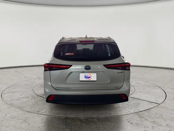 Toyota Highlander GLE 2023 