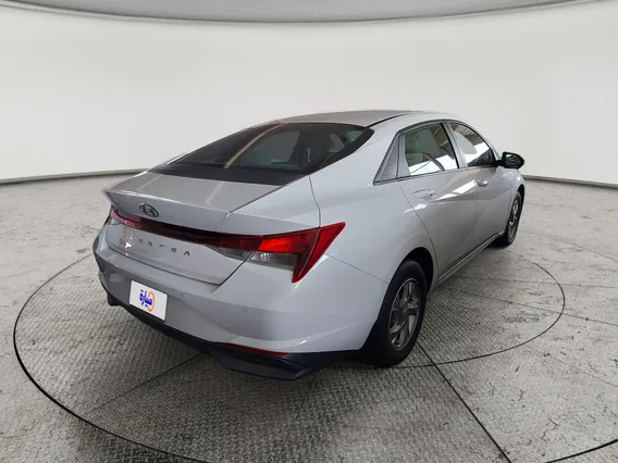 Hyundai Elantra Smart 2021 